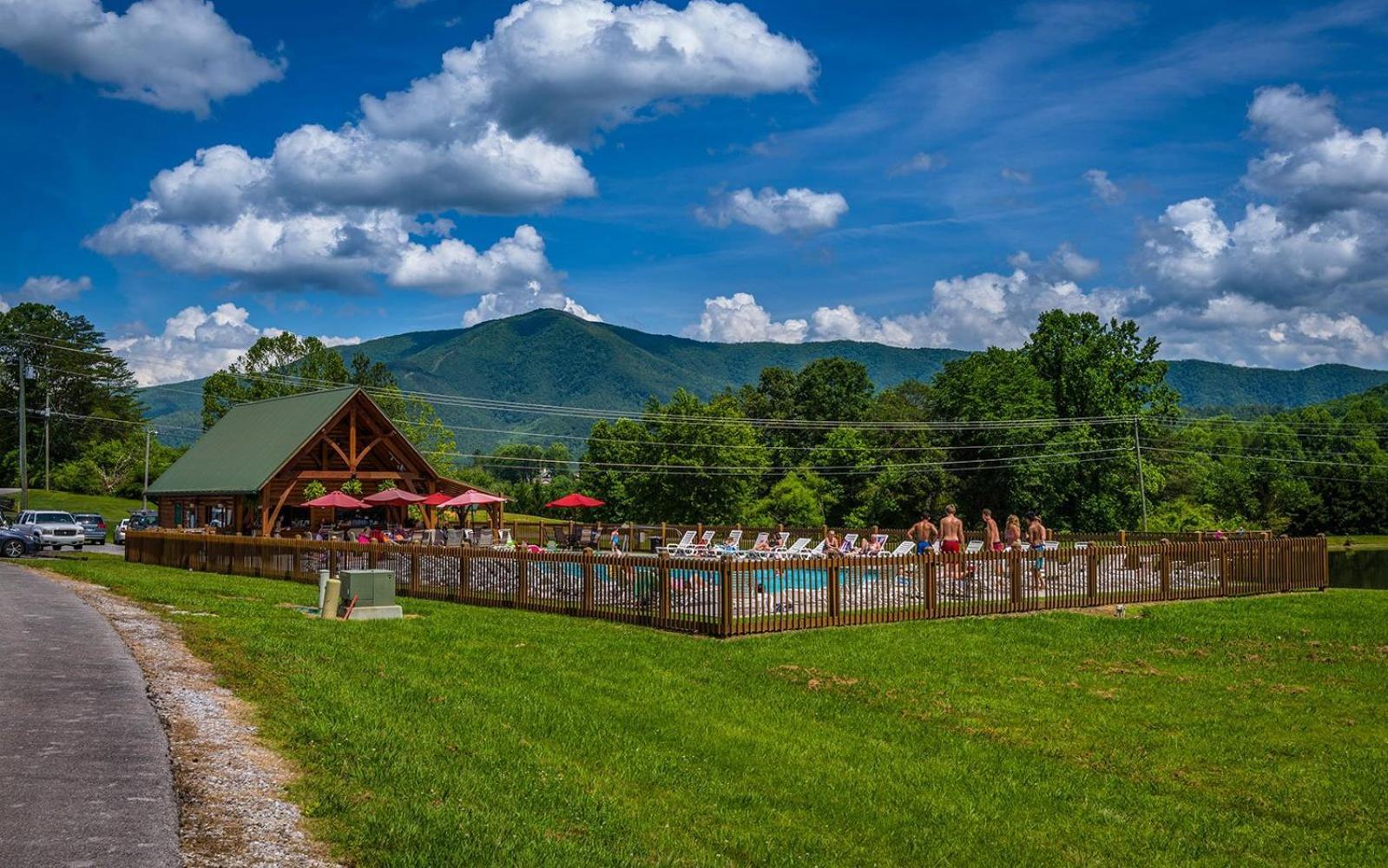 Red Wolf Lodge Sevierville Exterior photo